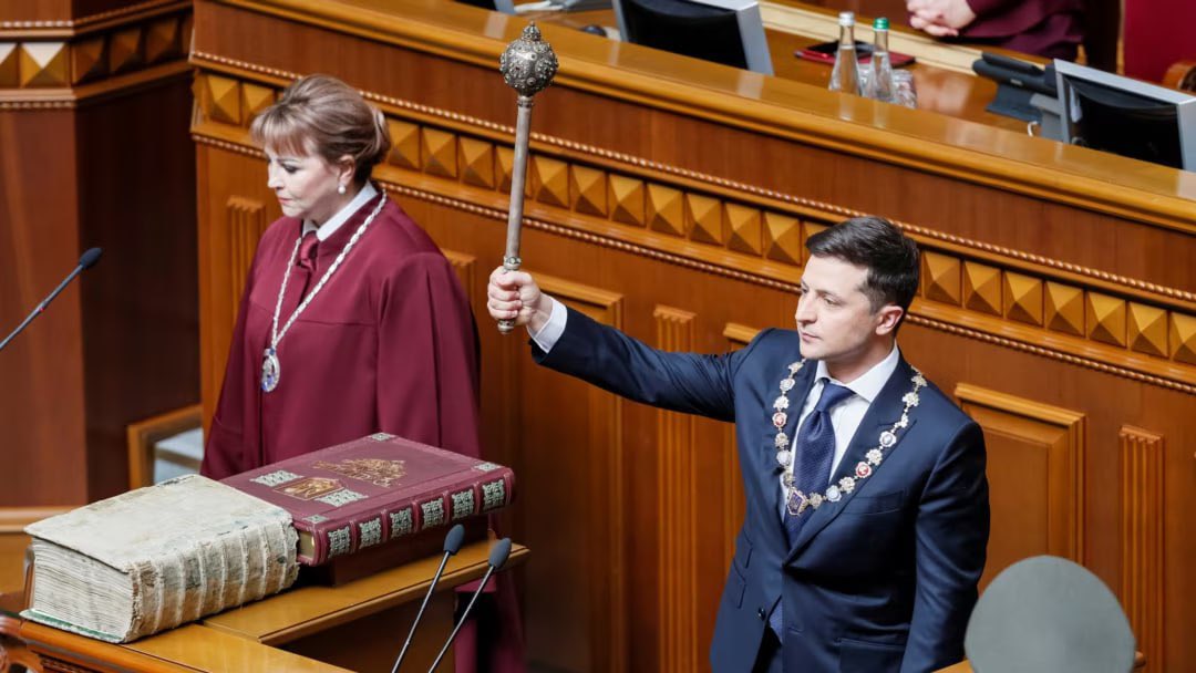 UkrReview's tweet image. 🇺🇦👀 Exactly 6 years ago, the inauguration of Volodymyr Zelensky took place.
✅ Rate these 6 years from 1 to 10!