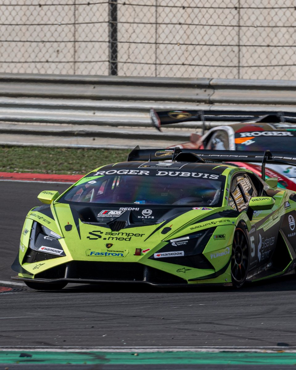 🏁 2025 Lamborghini Super Trofeo Asia – Shanghai Highlights! 🇨🇳

Precision and speed met at the iconic Shanghai International Circuit!

💥 Equipped with Hankook’s Ventus Race, every corner and straight was a showcase of grip, control, and consistent performance — proving once
