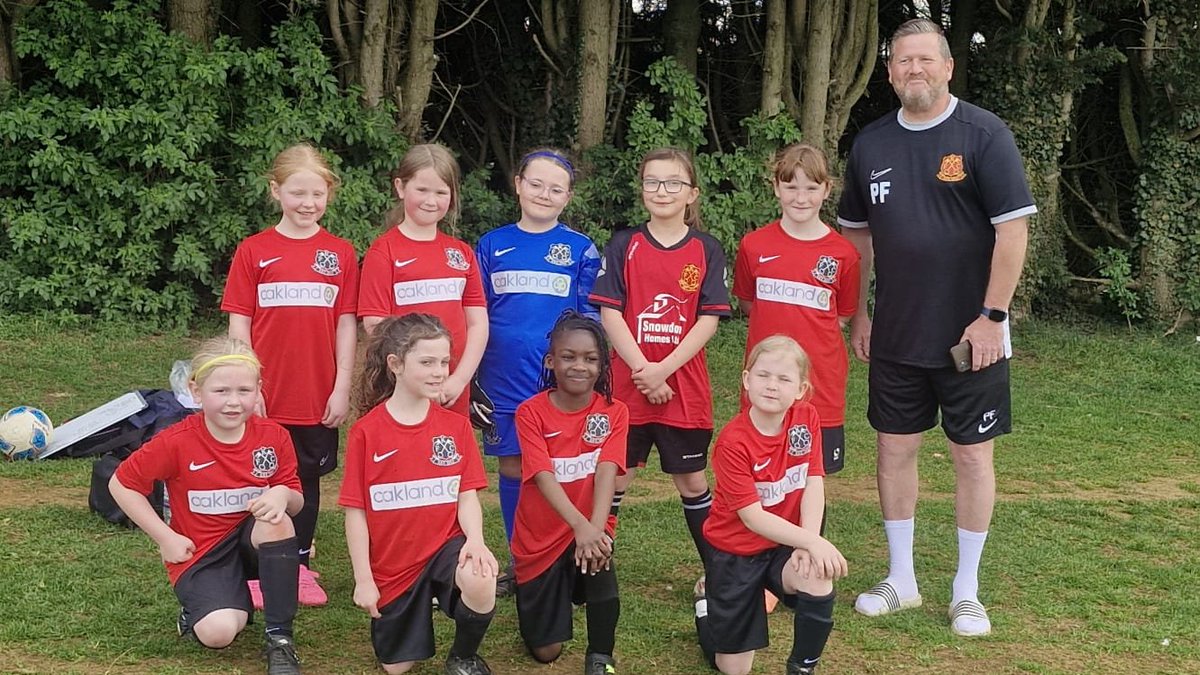 The latest team at Kettering FC, the Under 8 Girls team, were so proud to be wearing their Foundation sponsored new kit.
oakland-foundation.com/kettering-fc-s…
#grassrootsfootball #youngpeople #communitysupport #youthsport #girlsfootball