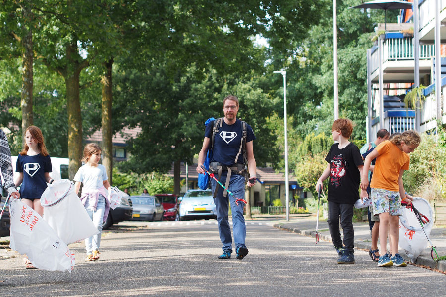 De #Plandelweek is begonnen! 🎉 Op 19 mei trapten we af bij MBO Utrecht.
📅 25 mei kun je plandelen met gratis lunch in Kanaleneiland 🥪
🌿 Of doe mee aan de wildplukwandeling + plandelen in Park Transwijk! Meer info? ap.lc/jngnw