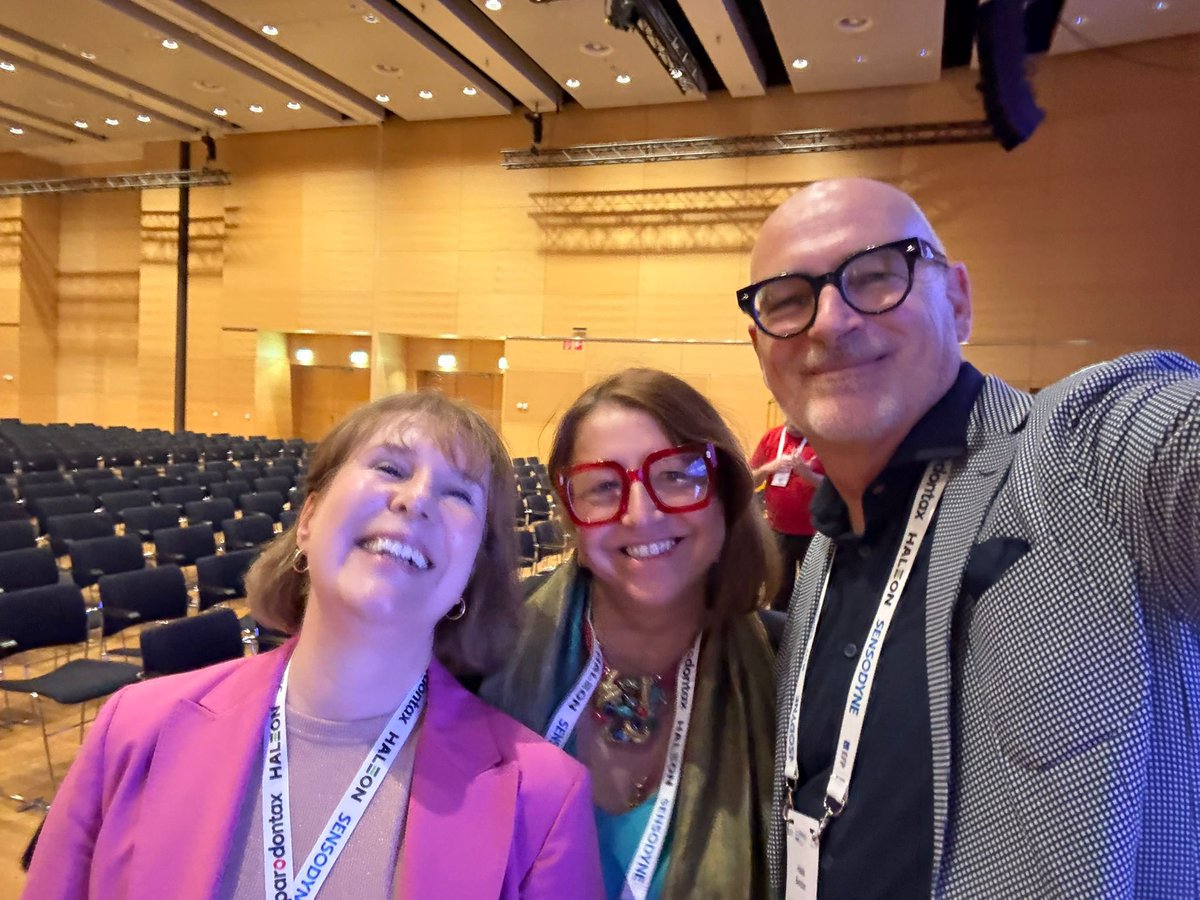 euphaOH's tweet photo. A great session at the #europerio11 in @Vienna highlighting the importance of working together as clinicians, civil society and policy makers to take oral health forward and the importance of advocating for oral health and making every contact count #nohealthwithoutoralhealth https://t.co/XXHuDPUNQo