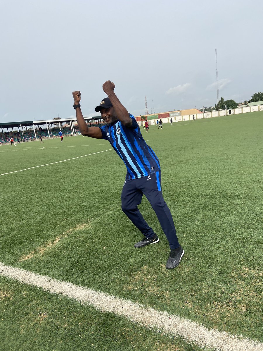 CAMPprofc's tweet photo. Our Coach is Optimistic about out game ahead of start time. E - For Energy! Go #CAMPprofc https://t.co/G2AQRx9EMj