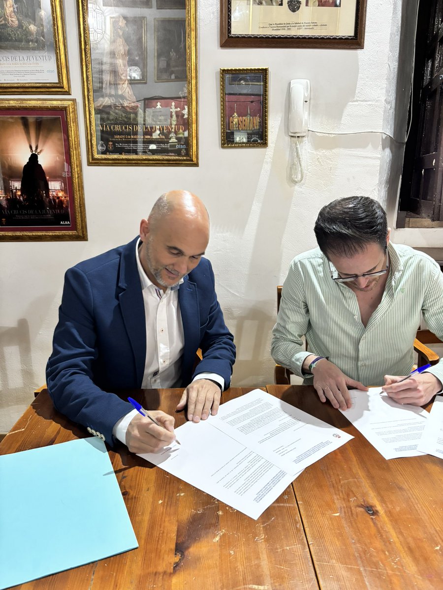 #ELECCIONES •En la tarde de ayer nuestro hermano D. Jesús Tomás Molina Lapresa, presentó en la secretaría de la hermandad, la candidatura para optar al cargo de Hermano Mayor en las próximas elecciones, que se celebrarán el próximo día 27 de junio. 

#huertogranada