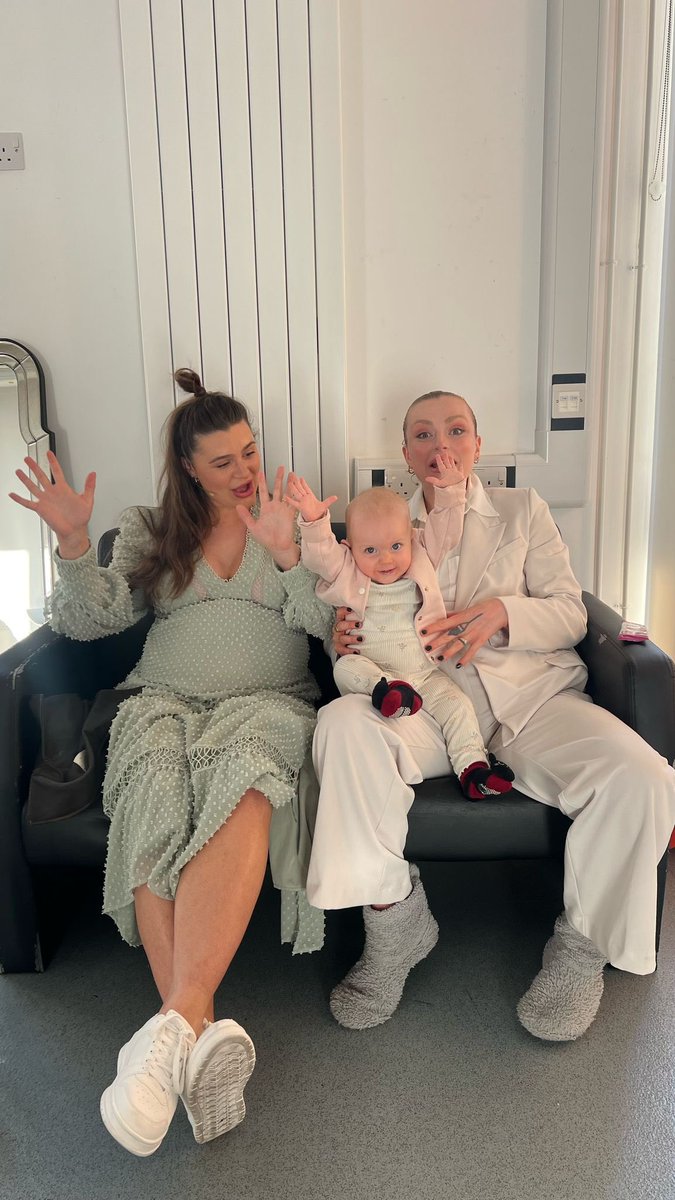 Hands up for supporting mamas in the arts 🙌

We were so proud to have two of our performers, Finetta &amp; Shelley, touring with us whilst pregnant. We’re huge advocates for parents in the performing arts, so adapted the show to make sure it was safe for our two mamas to be.