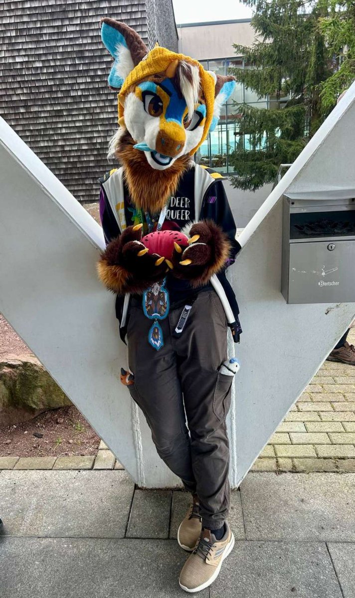 New #fursuit review:
[YES] Ari the Deer-Dragon Hybrid Partial by <a href="/tomacats_suits/">🍅TOMACATS 🐱</a>

Read it here:
fursuitreview.com/r/yes-ari-the-…