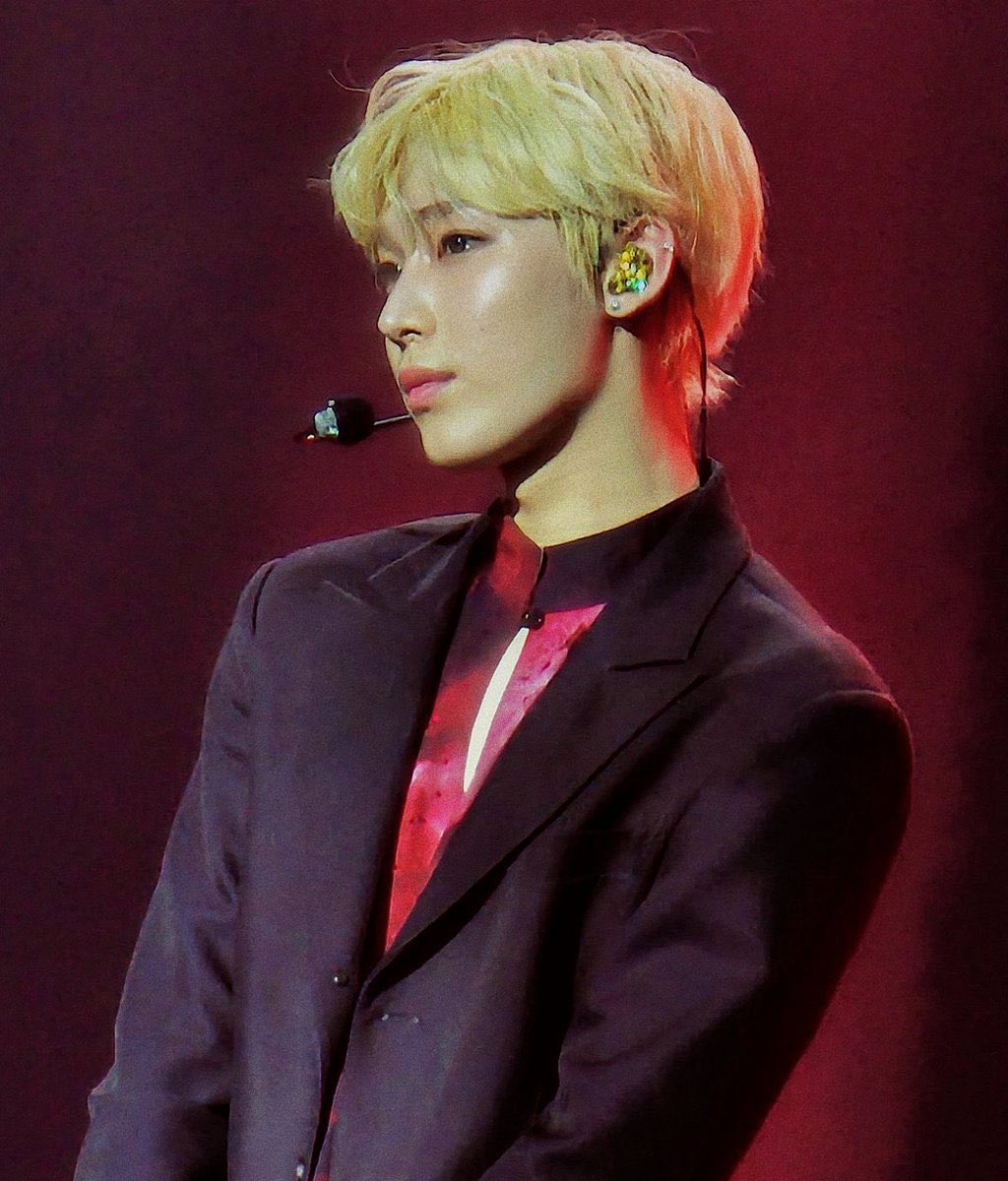 hourly mochinoo tweet media