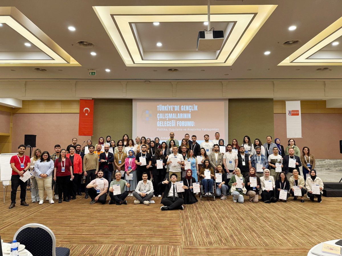 Derneğimizin Saha Koordinatörü Münevver Şimdi, Türkiye Ulusal Ajansı tarafından 16-19 Mayıs 2025 tarihlerinde Ankara’da düzenlenen "Türkiye’de Gençlik Çalışmalarının Geleceği Forumu: Politika, Uygulama ve Araştırma Yaklaşımları" programında yer aldı.