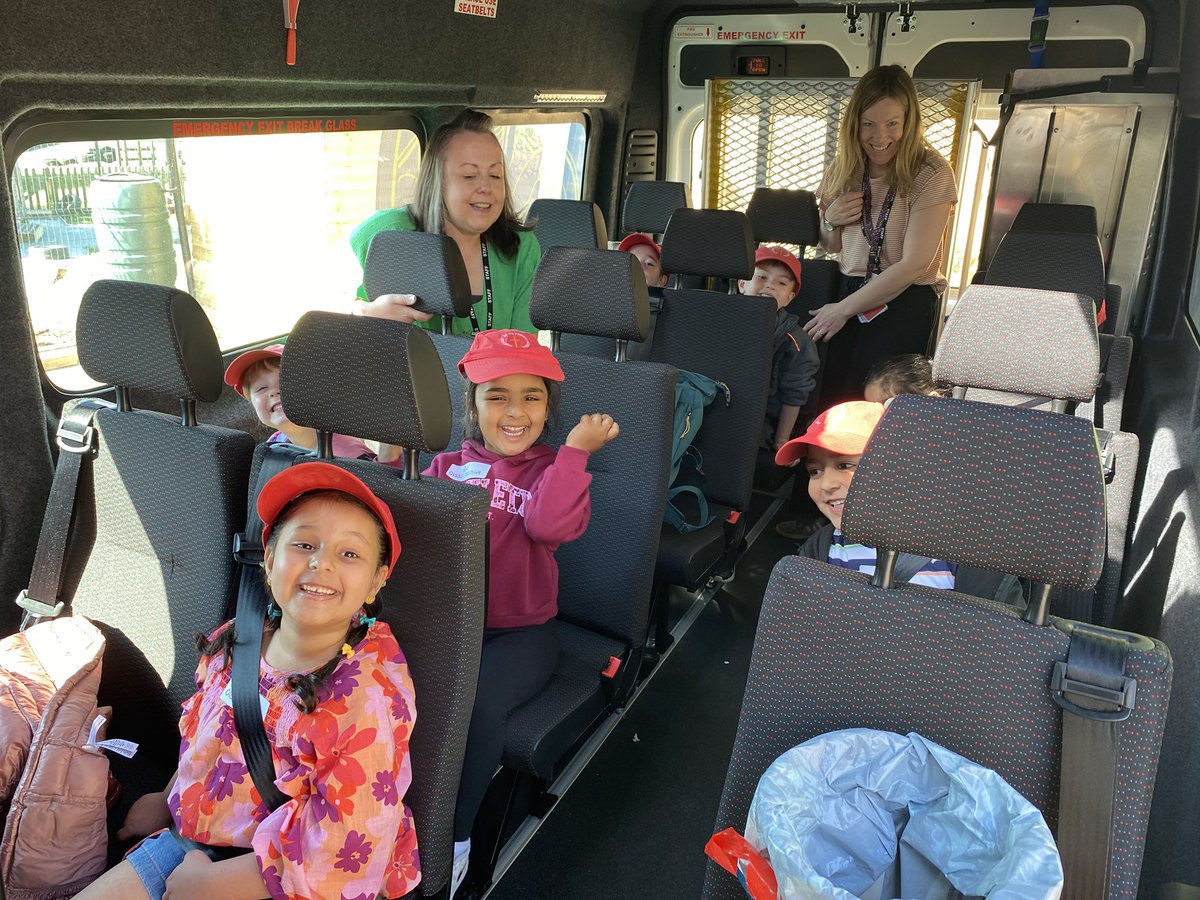olvschool's tweet photo. Reception are on their way to Hesketh Farm! We are very excited! @bcw_cat #OLVEYFS https://t.co/HN1fWz68L9
