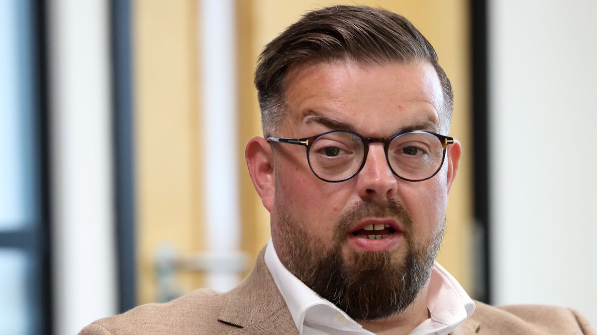 A catering entrepreneur who created 600 jobs in ten years has revealed his latest venture will be a lunch and coffee shop chain starting with an outlet in Cardiff’s historic arcades.

insidermedia.com/news/wales/cat… <a href="/douglasfriedli/">Douglas Friedli</a>