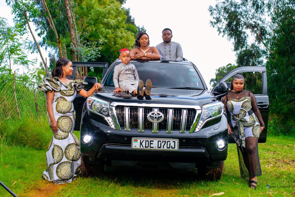 suitonltd's tweet photo. STEVE 💍 JOY TRADITIONAL WEDDING 

We were blessed to be part of this beautiful moment when love transcended ethnic borders. It was a  union of cultures woven together in love.

1/3 https://t.co/aZbp95JNEu
