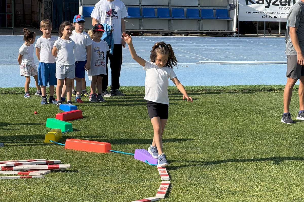 Más de 1.000 personas participan en las XI Miniolimpiadas
Las Súper Olimpiadas por una Vida Activa, como se han denominado este año, contaron con 17 modalidades deportivas en diez instalaciones municipales #LaRinconada 💙🖤❤️💛💚 acortar.link/jrFcmX