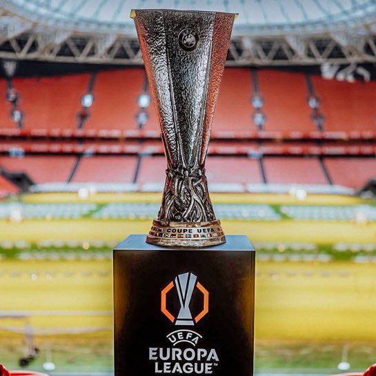 WE’RE WINNING THE EUROPA LEAGUE!