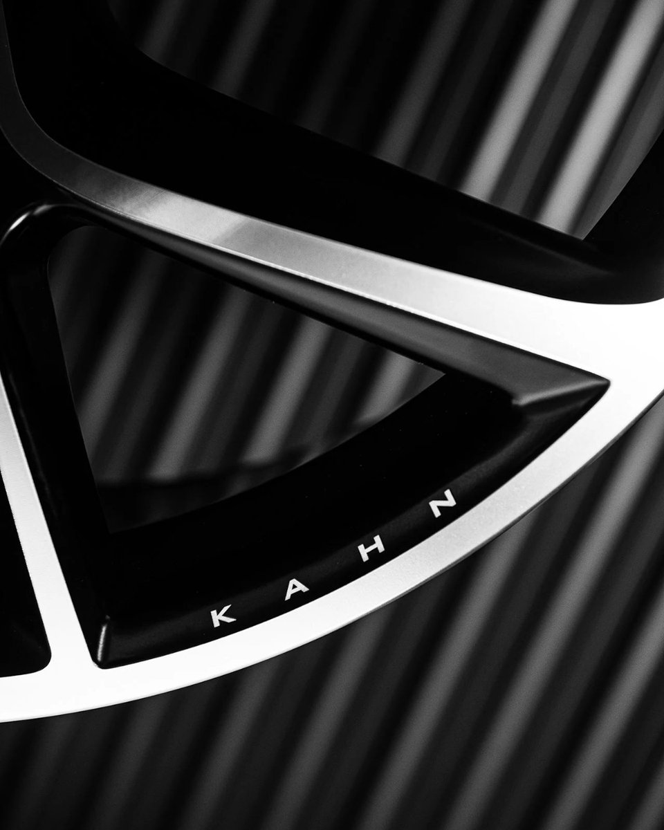 Brand: KAHN® Type 56 RS-Forged Alloy Wheels

Model: Bentley Bentayga
Material: RS-Forged Light Alloy
Colour: Diamond Cut/Satin Black
Size: 24"

Copyright Design by KAHN®

projectkahn.com/collections/be…

#BentleyBentayga #BentleyWheels #KahnDesign #RSForged #ForgedWheels #LuxurySUV