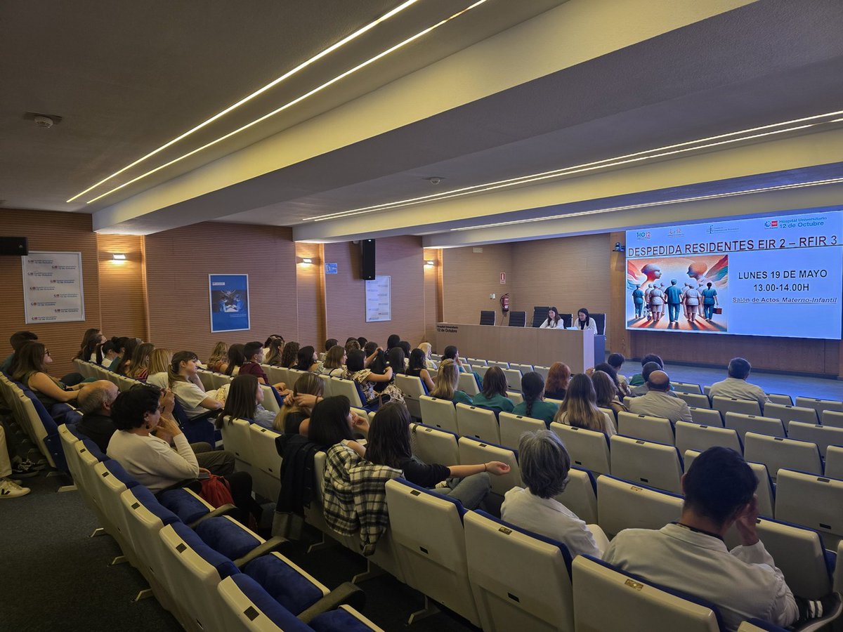 👋🏻 Más de 20 enfermeros y radiofísicos residentes finalizan su etapa formativa en el #Hospital12deOctubre. 

✅  Especializados en seis áreas clínicas diferentes, están preparados para afrontar los desafíos presentes y futuros. 

🍀 ¡Os deseamos mucha suerte!

#somosdel12