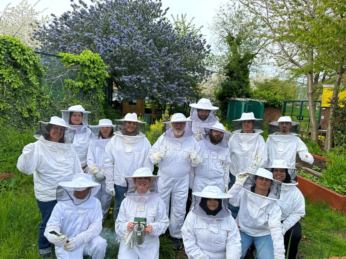 Leaders in Community (@lic_projects) on Twitter photo Here <a href="/LiC_Projects/">Leaders in Community</a> we do our bit for the #bees 🐝 due to our BeeKeeping Programme (funded by <a href="/Hill_Group_UK/">Hill_Group_UK</a>). Over the years 75 people graduated from the course which culminates with a #Honey #Harvest 🍯& the long-term nurturing of local bees #WorldBeeDay #SaveTheBees #OurTeviot Here <a href="/LiC_Projects/">Leaders in Community</a> we do our bit for the #bees 🐝 due to our BeeKeeping Programme (funded by <a href="/Hill_Group_UK/">Hill_Group_UK</a>). Over the years 75 people graduated from the course which culminates with a #Honey #Harvest 🍯& the long-term nurturing of local bees #WorldBeeDay #SaveTheBees #OurTeviot