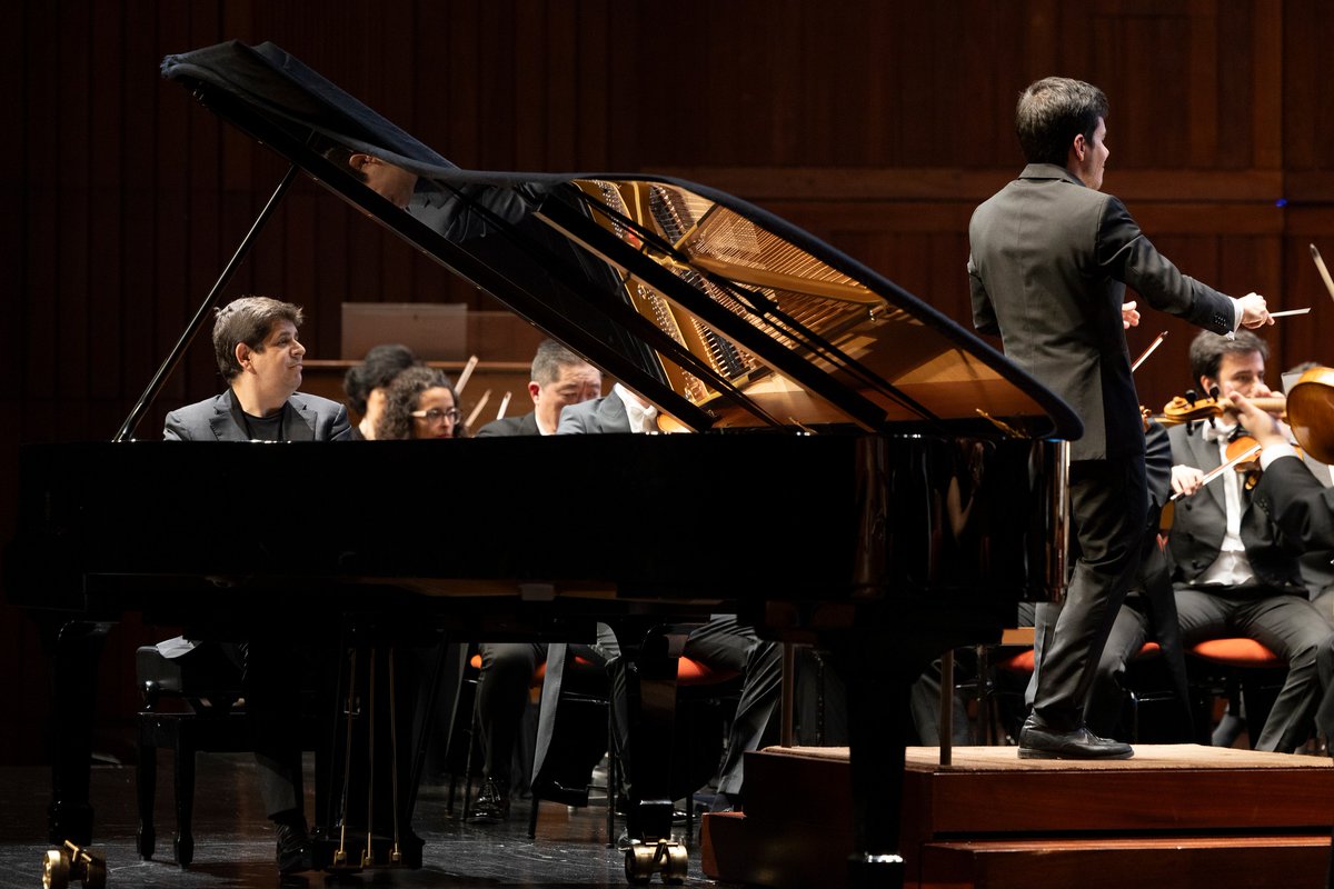 Javier Perianes (@perianespiano) on Twitter photo Wonderful days with <a href="/nunoconductor/">Nuno Coelho</a> performing Ravel’s Concerto in G and Beethoven's 3rd.
Photo <a href="/AntwerpSymphony/">AntwerpSymphony</a>: Björn Comhaire.
Photo <a href="/GulbenkianMusic/">Gulbenkian Música</a>: Jorge Carmona Wonderful days with <a href="/nunoconductor/">Nuno Coelho</a> performing Ravel’s Concerto in G and Beethoven's 3rd.
Photo <a href="/AntwerpSymphony/">AntwerpSymphony</a>: Björn Comhaire.
Photo <a href="/GulbenkianMusic/">Gulbenkian Música</a>: Jorge Carmona