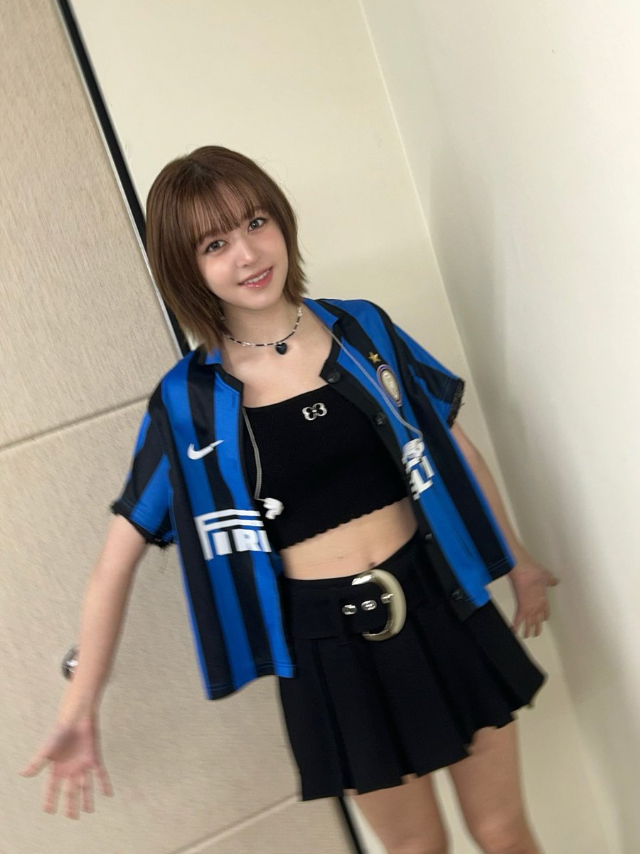 WE_NMIXX's tweet photo. 여주대 포에버~ 💙

#NMIXX #엔믹스 
#릴리 #LILY https://t.co/Kktto0qP9C