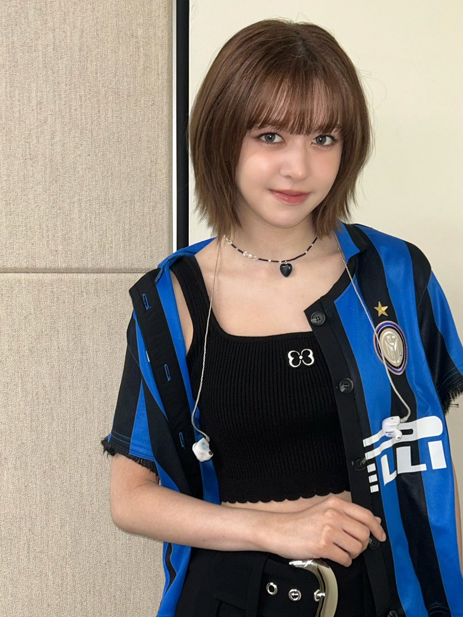 WE_NMIXX's tweet photo. 여주대 포에버~ 💙

#NMIXX #엔믹스 
#릴리 #LILY https://t.co/Kktto0qP9C