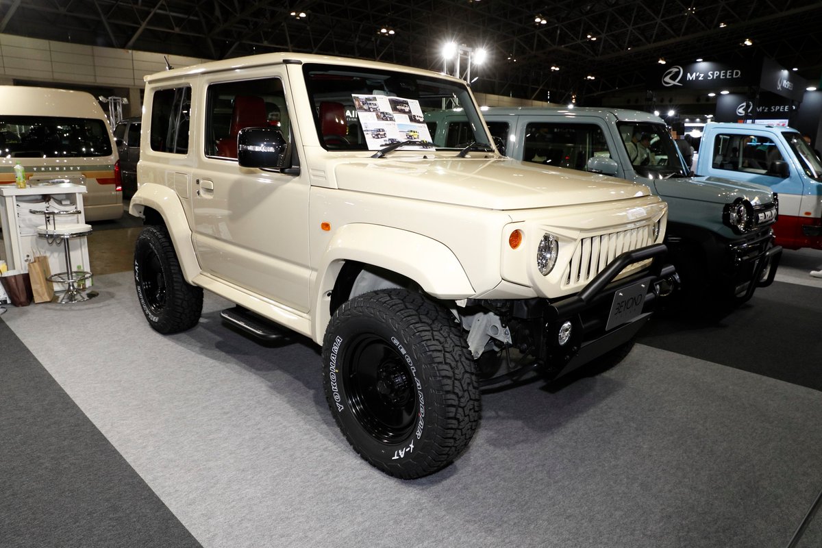 GEOLANDAR_JP's tweet photo. 東京オートサロン2025 ジオランダー装着デモカーご紹介

BEYOND JAPAN 様

車輛：ジムニーシエラ
装着タイヤ：GEOLANDAR X-AT
サイズ：LT235/70R16(ホワイトレター)

#YOKOHAMA #ヨコハマタイヤ #GEOLANDAR #ジオランダー #XAT #TAS #オートサロン #BEYONDJAPAN #ジムニー #シエラ https://t.co/wYSuZrSU4v