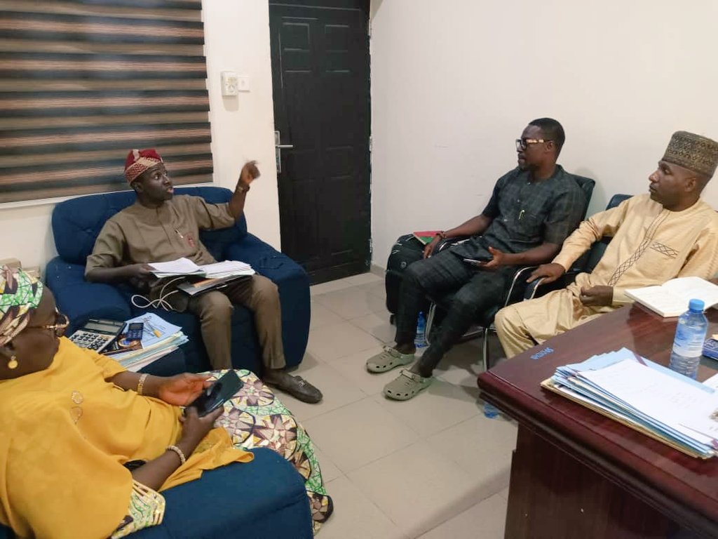 TheBHCPF's tweet image. The #BHCPF M&E team engaged with Niger State Commissioners for PHC & Secondary & Tertiary Health, alongside Permanent Secretaries, at the Ministry of Secondary & Tertiary Health. #HealthForAll
@Fmohnigeria @NphcdaNG @nhia_nigeria @Nemsas_fmoh @NCDCgov @gatesfoundation @WHO