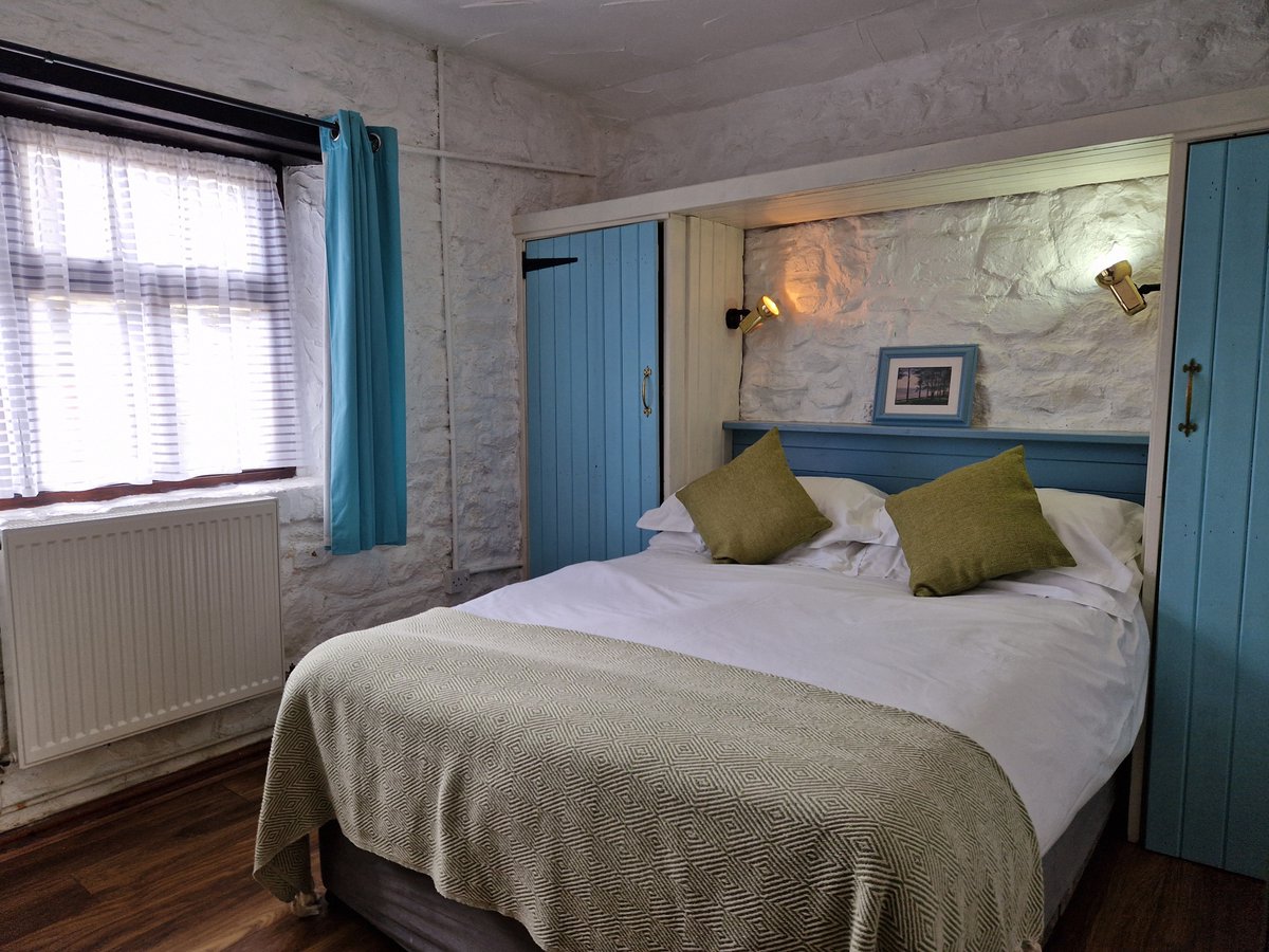 "Lovely warm cosy cottage. Comfortable beds and perfect location for our needs."
Julia - Horseshoe Cottage - December 2024

#Review #Feedback #HappyGuests #ClyneFarmCentre #SelfCatering #Swansea #Wales #Staycation #VisitWales #Mumbles #Gower #FamilyRunBusiness #BookDirect