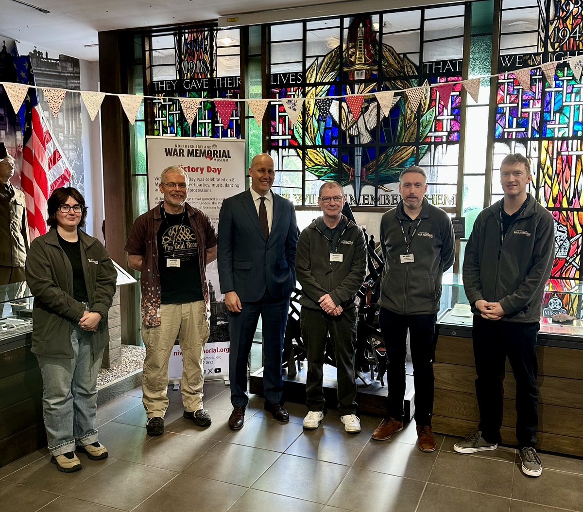 NIWarMemorial's tweet image. We were delighted to welcome the US Consul General, James Applegate, to the Northern Ireland War Memorial on Friday 9 May 2025.
The US Consul General was given a tour of the museum gallery, before viewing some objects relating to the US presence in NI during the Second World War