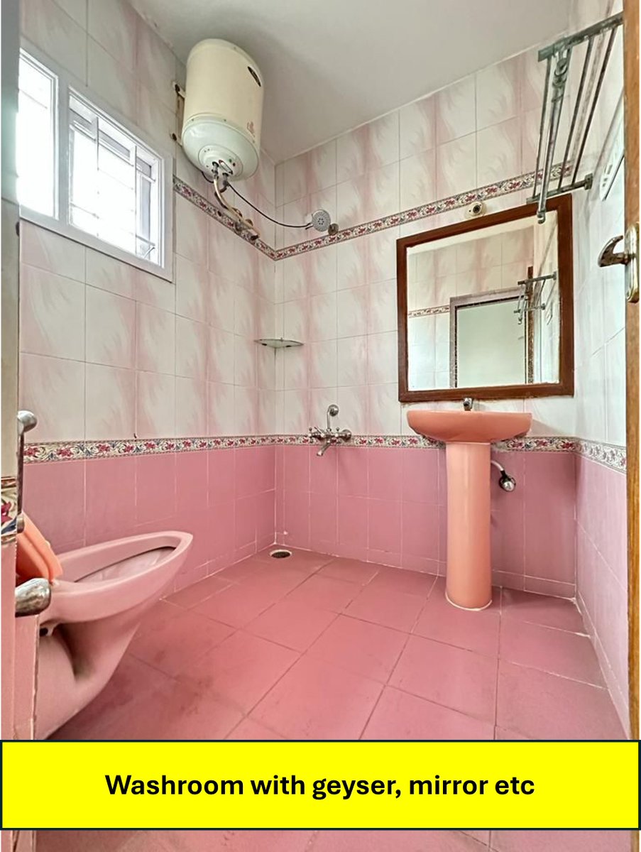 hrkhanna's tweet photo. @BangaloreRoomi 
📍HSR Sector 6 | 3BHK Duplex | 1 Room Available
🛏️ Attached bath, wardrobes, green view
🏡 Semi-furn, kitchen w/ RO, utensils
💸 Rent ₹17K | Dep ₹1L | Move-in: 1st July
👤 Male prof | Clean &amp; chill
📩 WhatsApp +91-9711743598 (text first!)
Photos available https://t.co/u8SUrLLYwt