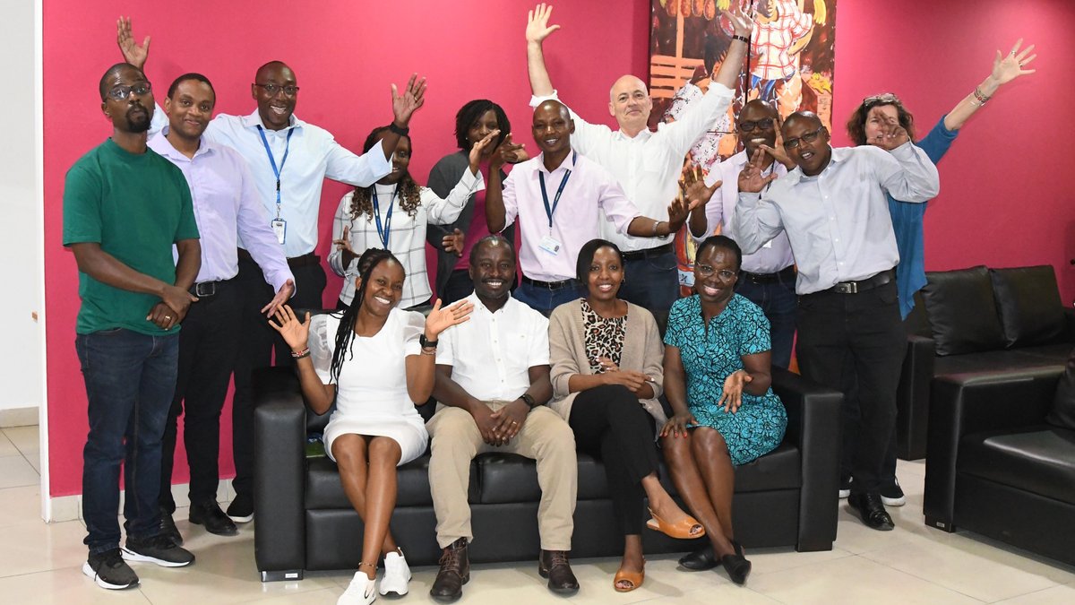 Tropical Medicine Oxford (@tropmedoxford) on Twitter photo Congratulations to the Clinical Information Network team for winning the Vice-Chancellor’s Award for Research Engagement
<a href="/CGHRinfo/">NDM Centre for Global Health Research</a> <a href="/KEMRI_Wellcome/">KEMRI-Wellcome Trust</a>
Read more 👉 tropicalmedicine.ox.ac.uk/news/engaging-… Congratulations to the Clinical Information Network team for winning the Vice-Chancellor’s Award for Research Engagement
<a href="/CGHRinfo/">NDM Centre for Global Health Research</a> <a href="/KEMRI_Wellcome/">KEMRI-Wellcome Trust</a>
Read more 👉 tropicalmedicine.ox.ac.uk/news/engaging-…