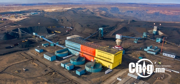 ЗГ огцор гэж жагсаж байгаа иргэд автоматаар Ухаахудаг, MCS -г дэмжиж байгаа мэтээр харагдуулаад байгаа юм. Яг үнэндээ тэр жагсагчдад Ухаахудагийг улс нь авна уу, MCS -нь авна уу, ямар ч падгүй, хэрээ баатар л жагсагчдыг харлуулах гэж Ухаахудаг гэж солиороод байгаа юм.