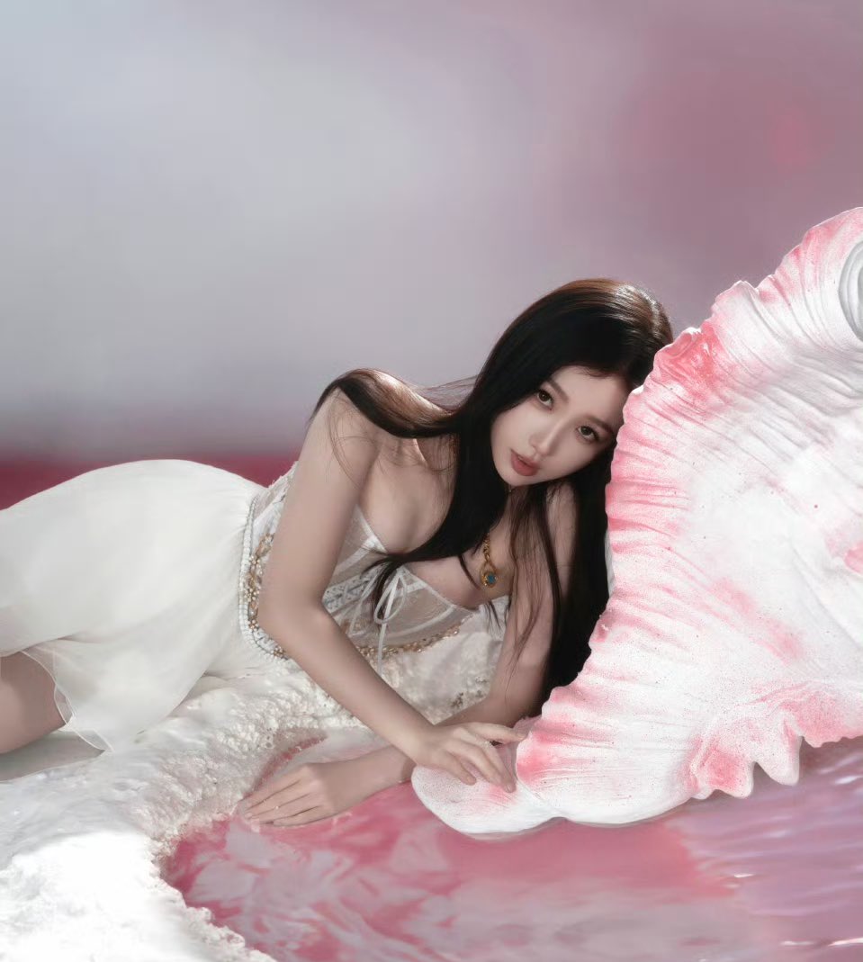 dramapotatoe's tweet photo. #EstherYu for a Pantene livestream event yesterday

More snaps - https://t.co/i1HWutokaj

#yushuxin https://t.co/ffxZCbmHV9