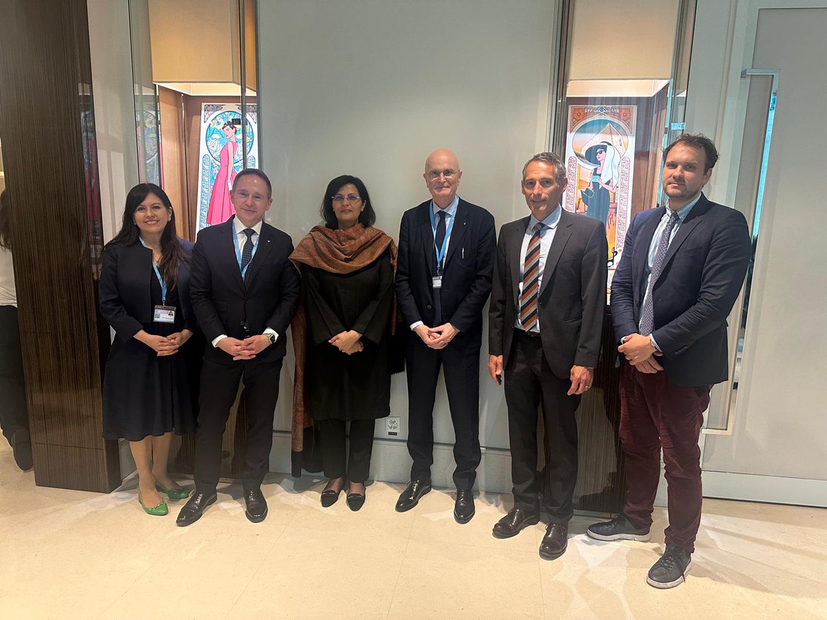 Dr Sania Nishtar (@sanianishtar) on Twitter photo The World Health Summit is a critical platform for elevating strategic dialogue and forging new collaborations. Insightful meeting with President Axel Radlach Pries to discuss opportunities for collaboration between @Gavi and the <a href="/WorldHealthSmt/">World Health Summit</a>: The World Health Summit is a critical platform for elevating strategic dialogue and forging new collaborations. Insightful meeting with President Axel Radlach Pries to discuss opportunities for collaboration between @Gavi and the <a href="/WorldHealthSmt/">World Health Summit</a>:
