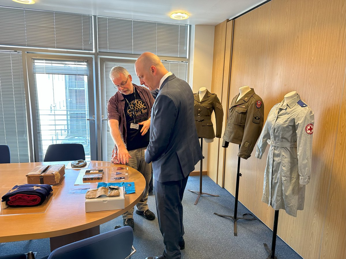 NIWarMemorial's tweet image. We were delighted to welcome the US Consul General, James Applegate, to the Northern Ireland War Memorial on Friday 9 May 2025.
The US Consul General was given a tour of the museum gallery, before viewing some objects relating to the US presence in NI during the Second World War