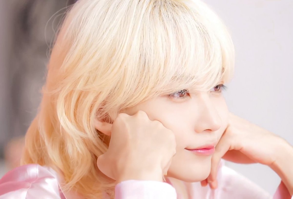 hanihe100495's tweet photo. 🍓🥛 https://t.co/m4UySV4bDL