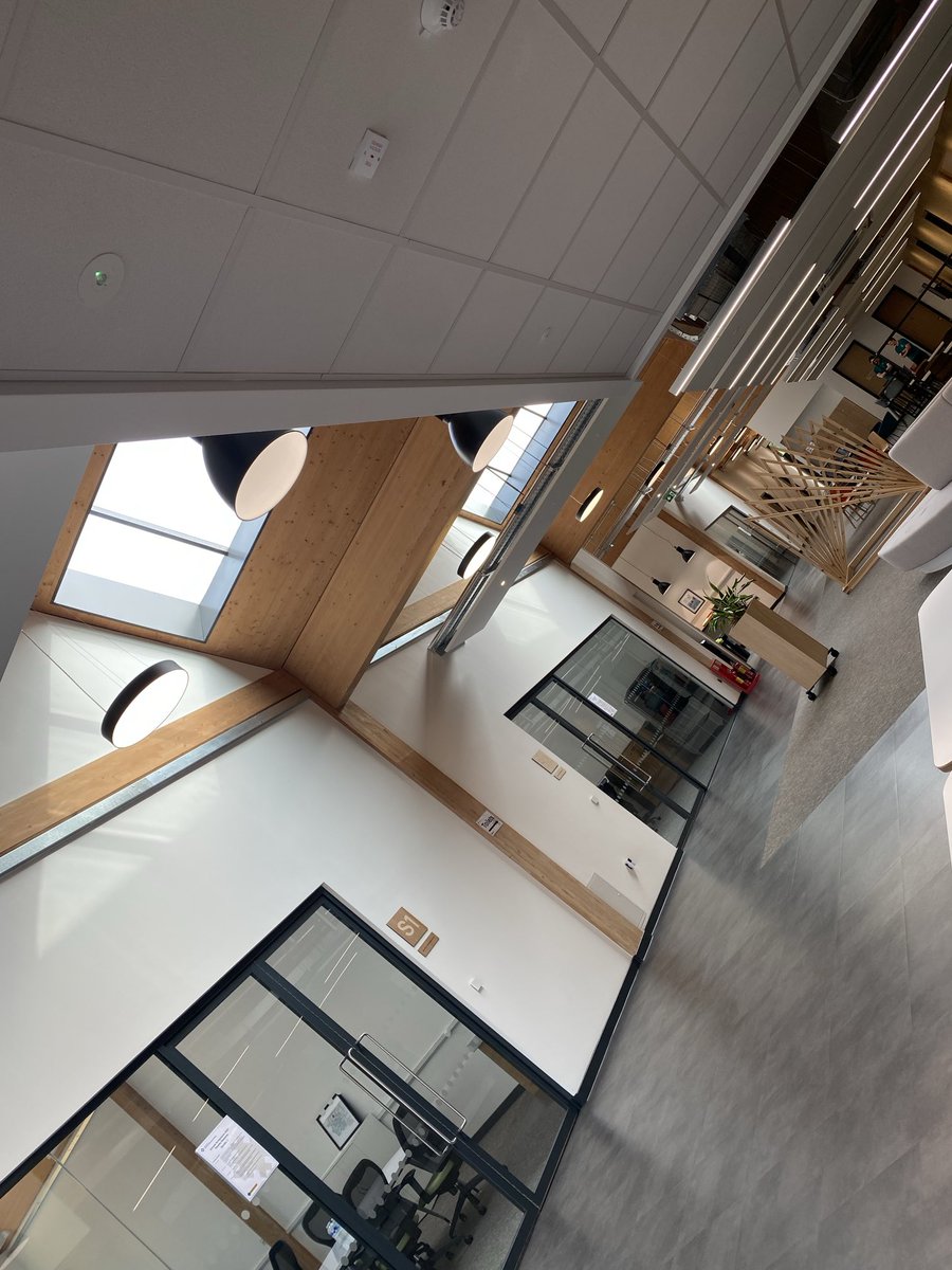DebbieHolley1's tweet image. ⁦@NTF_Tweet⁩ ⁦⁦@nmite_ac⁩ delighted to be here in Hereford and at these awesome buildings - just fabulous spaces looking forward to workshops and sessions on teaching excellence ⁦@CWLTH_BU⁩ ⁦@AnandDPandyan⁩ ⁦@iresearch⁩ ⁦@Leslie_Gelling⁩