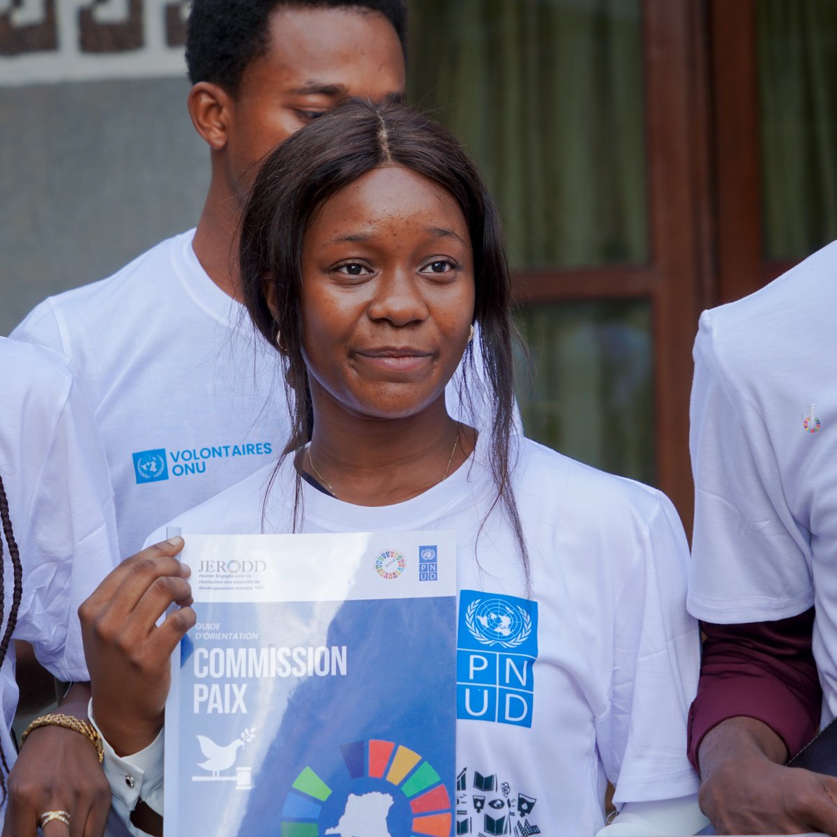JERODDRDC's tweet image. Construire la paix, c’est outiller la jeunesse.
Les #JERODD se préparent à devenir des acteurs clés de la cohésion sociale en RDC 🇨🇩.

Parce qu’un avenir durable passe par une jeunesse engagée ! 💪🏾🌍