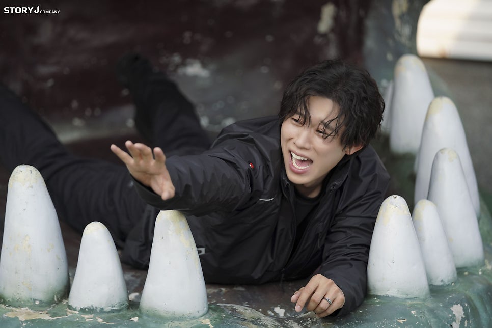 justksc's tweet photo. ㅅㅂㅋㅋㅋㅋㅋ해피랜드 투우 과몰입 방지짤 https://t.co/b0HQzQwFlu