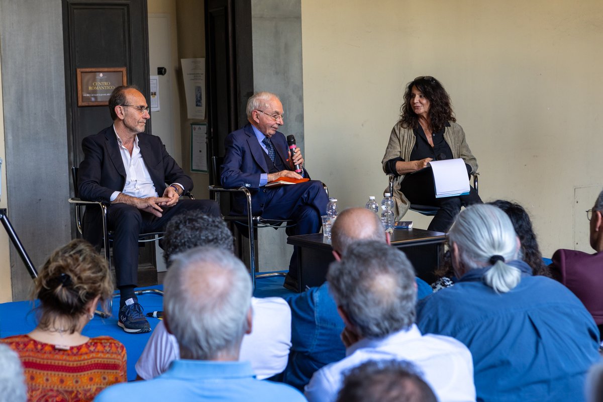 Cesvot's tweet photo. "Cittadini attivi e politica", incontro organizzato da Cesvot e Gabinetto Vieusseux, in collaborazione con Lo Stanzone Delle Apparizioni. Giuliano Amato e @riccardonencini in dialogo su cittadinanza attiva e democrazia, moderati da Cristiana Guccinelli.
https://t.co/rVau3ZBNPB https://t.co/mXcHsU1TWM