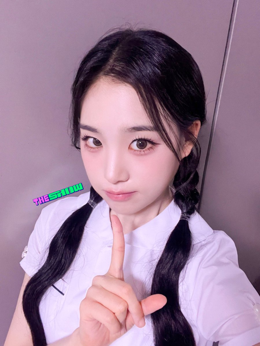 [★377회 더쇼초이스 후보②]
얘들아 핀터레스트 왜 써?
트리플에스 '깨어' 무대 보면 되는데...
아가퀸들의 달콤쌉싸름소울력 충만한 감다살 무대에 
시각, 청각, 美각이 다 깨어남

#THESHOW #깨어 #트리플에스 #tripleS <a href="/triplescosmos/">tripleS official</a>