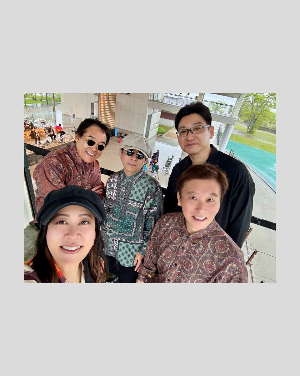 5FabFreaks's tweet photo. 5.17 山中湖ビートルズフェスは暴風雨により途中で中止となりました
リベンジ企画で 快晴の日に富士山バックのライブ実現を楽しみにしています！
FFFは今回も車2台で遠征
今後の方針も決まり 山梨名物ほうとうを頂き 良き小旅行の一日でした
来月6月は新曲準備月間です
次回ライブ告知は改めて♫ https://t.co/fQeEQcYvdP