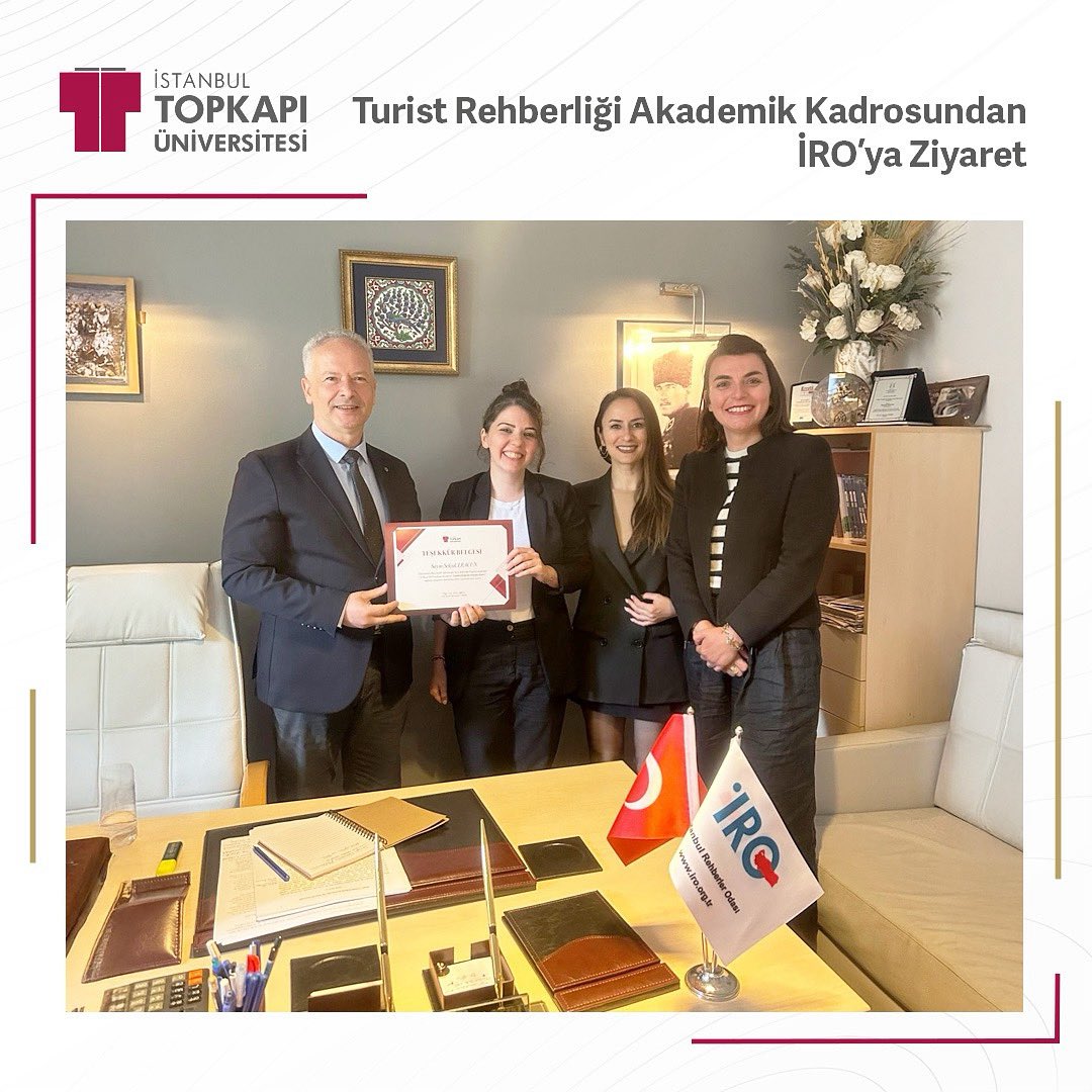 Üniversitemiz Plato Meslek Yüksekokulu Turist Rehberliği Programı akademik kadrosu, İstanbul Rehberler Odası (İRO) Başkanı Sayın Selçuk Eracun’u makamında ziyaret etti.
Ziyarette; Dr. Öğr. Üyesi Şimal Şahinoğlu Yayla, Dr. Öğr. Üyesi Ezgi Erşahin ve Öğr. Gör. Doğuş Coşar Güler yer