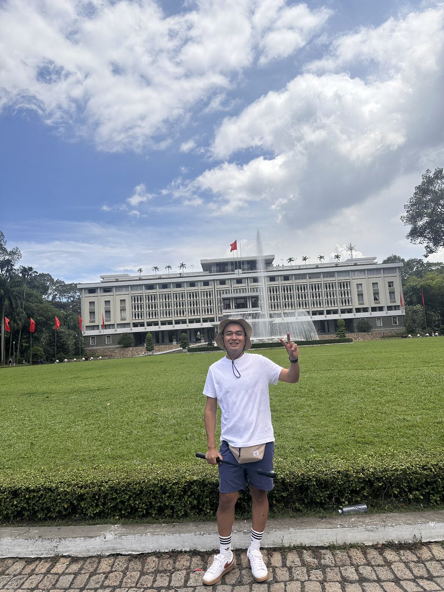 MClowreed's tweet photo. Good Day Vietnam https://t.co/rzmrw6AkWC