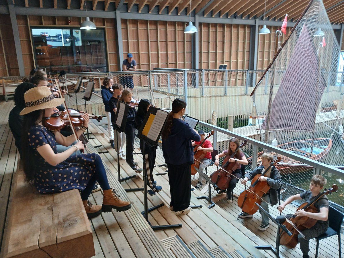 Last week we took our Year 9 and 10 strings players to the Lake District, where they performed beautifully at Windermere Jetty Museum ⛵️