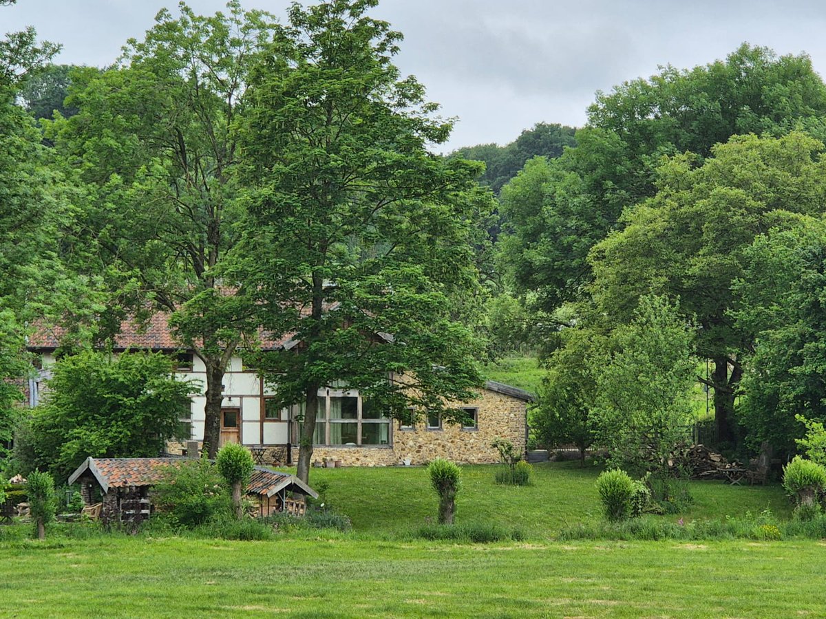 Wandelen in Slenaken: blijft een prachtige omgeving  ondanks dat   de zon verstek liet gaan.  <a href="/magnifiekZL/">Magnifiek Zuid-Limburg</a>