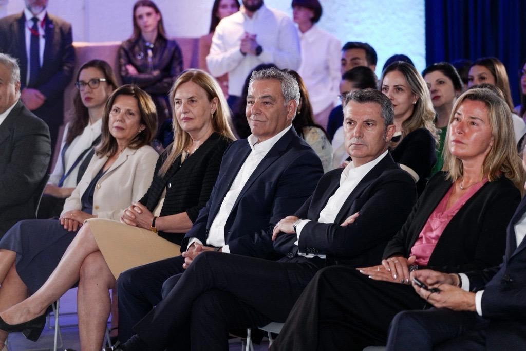College of Europe (@collegeofeurope) on Twitter photo ๐๐ฆ๐ฑNew scholarships for our future Albanian students!
Rector <a href="/FedericaMog/">Federica Mogherini</a> joined the Albanian American Development Foundation event to launch a New Scholarship Program in Albania and signed an agreement of cooperation with <a href="/The_AADF/">The AADF</a> to offer 3 scholarships for our students! ๐๐ฆ๐ฑNew scholarships for our future Albanian students!
Rector <a href="/FedericaMog/">Federica Mogherini</a> joined the Albanian American Development Foundation event to launch a New Scholarship Program in Albania and signed an agreement of cooperation with <a href="/The_AADF/">The AADF</a> to offer 3 scholarships for our students!
