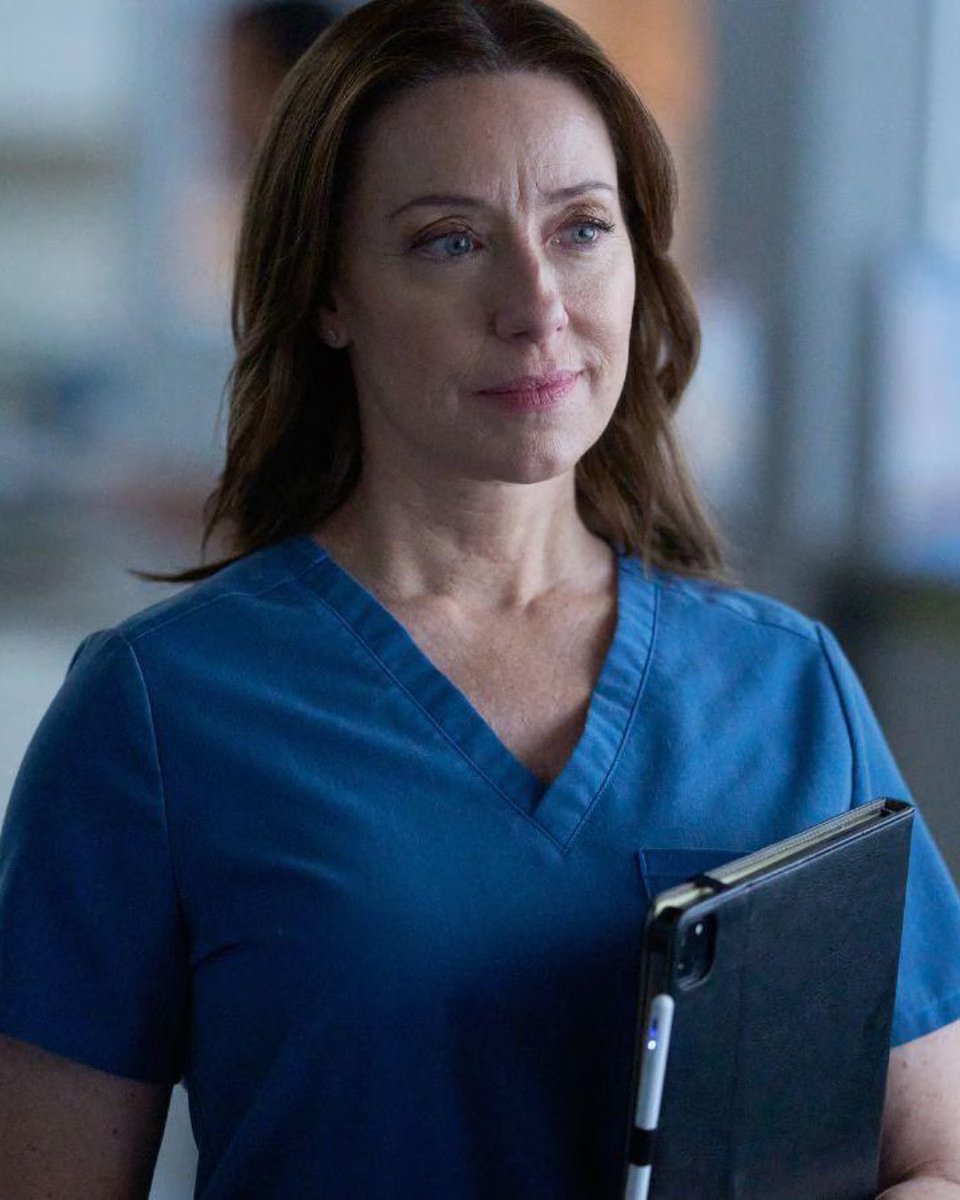 Da stasera su Rai 1, alle 21.30, arriva la versione USA di DOC. Nelle tue mani.
La dottoressa Amy Larsen (Molly Parker) perde 8 anni di memoria, ispirata alla vera storia del dott. Piccioni. Prodotta da Sony &amp; FOX, è il miglior debutto Fox degli ultimi 5 anni.