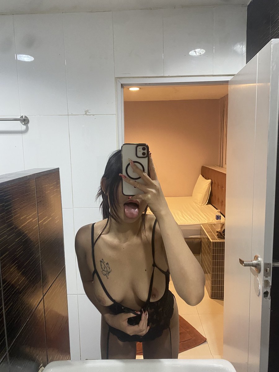 ช่วงนี้งานนัดไม่มีเลยค่อนข้างเงี่ยนหีสุดๆ🥺