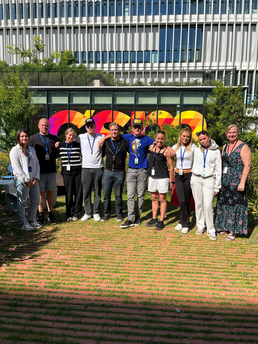 CampusSudMetier's tweet photo. 📸 Immersion suédoise au Campus Sud des Métiers !
Grâce à un partenariat avec le lycée Elof Lindälvs Gymnasium 🇸🇪, 6 élèves en méca poids lourds ont vécu une semaine pro intense chez @GroupeIppolito  / @AzurTrucks - Ippolito Mobilités via #ErasmusPlus

#MobilitéEuropéenne #CCI06 https://t.co/E8CH2MI5O6