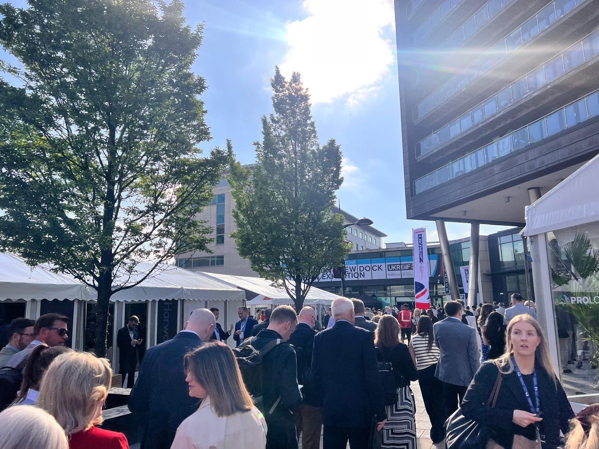 JulieDDrill's tweet photo. Through the doors 🚪 @UKREiiF
@SuzannahNichol and myself have a full on schedule for Day 1️⃣ #UKREiiF
#BuildUK #Infrastructure #construction https://t.co/NcWGqFlE8V