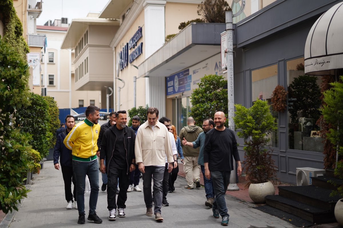 17-18 Mayıs tarihleri arasında Türkiye Espor Federasyonu tarafından ilk defa düzenlenen Aday Hakemlik Eğitimi gerçekleştirildi. 

Bahçeşehir Üniversitesi, Güney Yerleşkesinde gerçekleştirilen eğitimin son gününde de TESFED Başkanı Alper Afşin Özdemir'in katılımlarıyla tamamlandı.