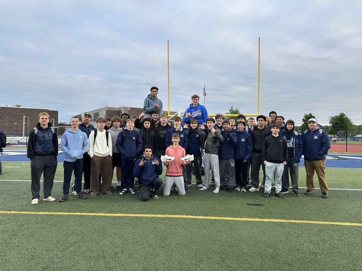 Coach French tweet media